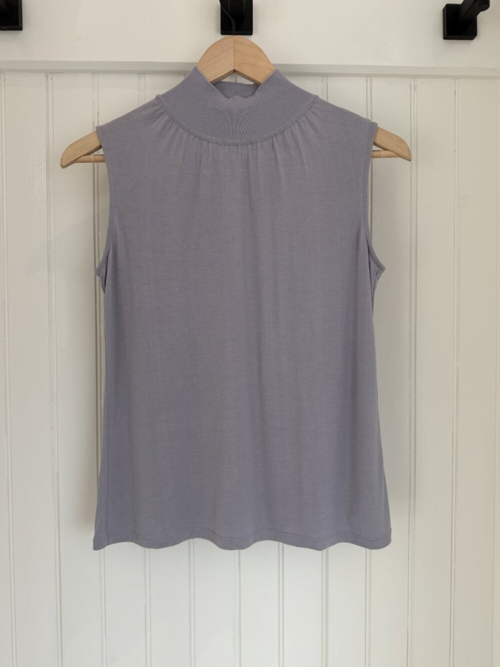 Theory Ribbed Mock Neck Shell Top — Modal Silk, Grey Lilac, Size P (US 0)